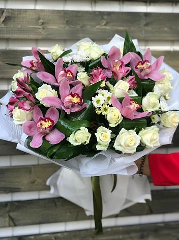 Букет цветов из: Розы и Хризантемы в Шеметово
