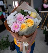 Букет цветов из:  Герберы, Розы и Хризантемы в Шеметово