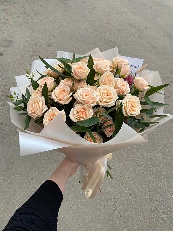 Букет Кремовые розы Латте в Шеметово